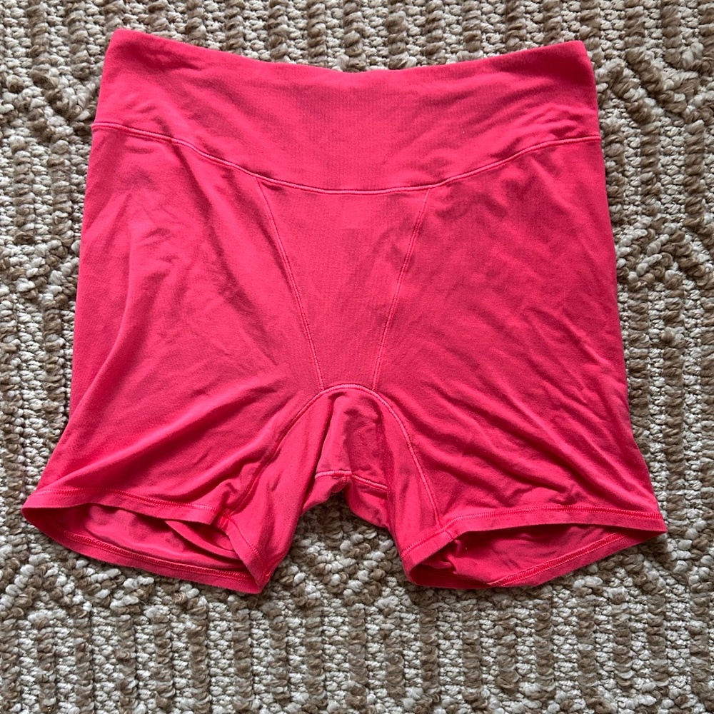 Pink Lululemon boy shorts size small